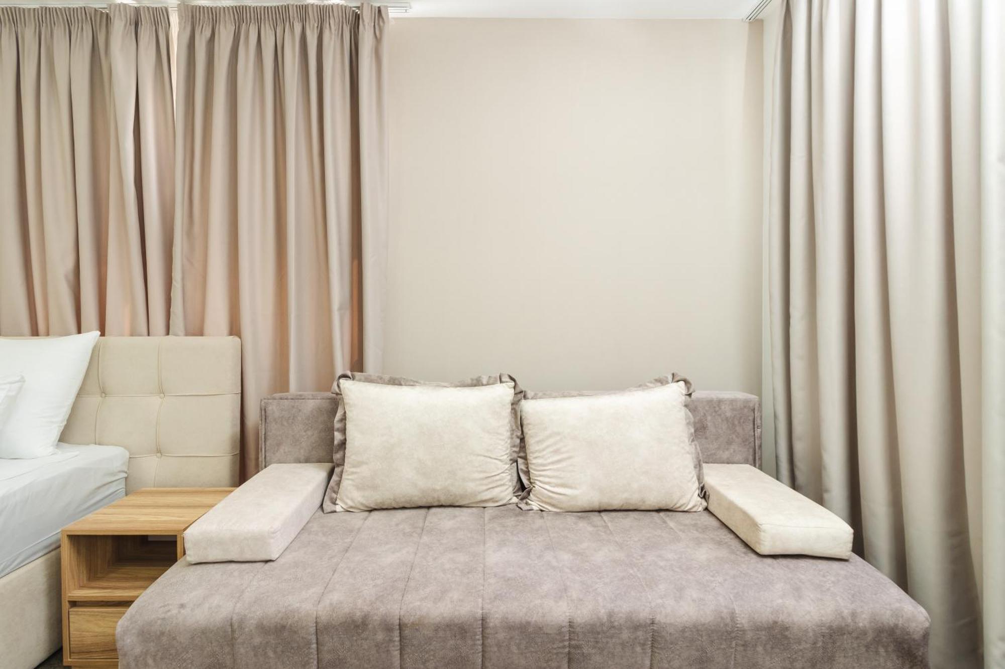 Lux Hotel M Dobra Voda Luaran gambar